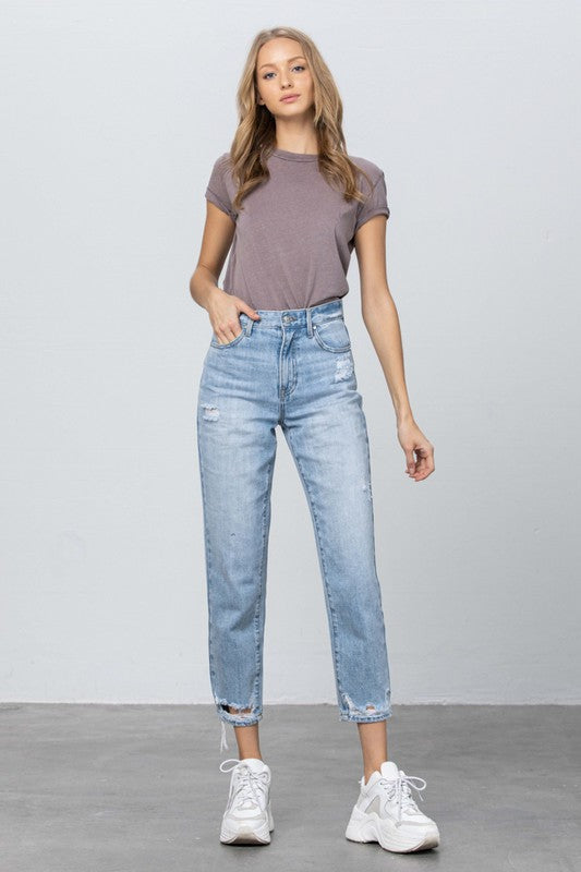 HIGH RISE TAPERED JEANS